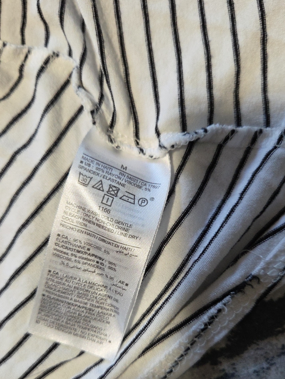 Old Navy Tank - Picture 6 of 6